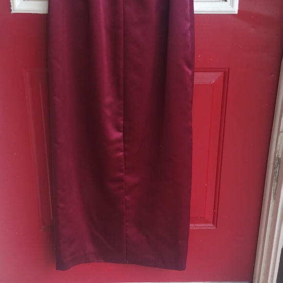 David's Bridal dress wine color size 4 - Picture 8 of 11